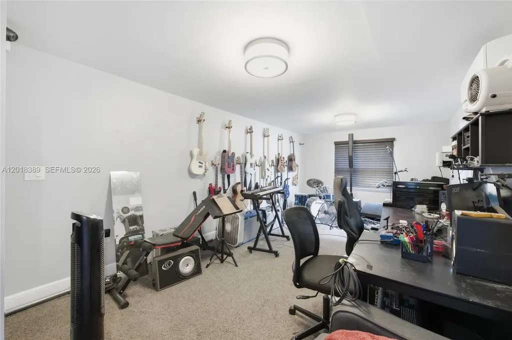 109 S 57th Avenue Hollywood FL 33023