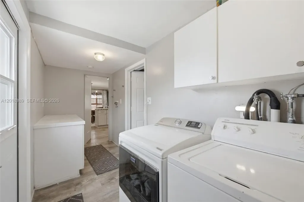 109 S 57th Avenue Hollywood FL 33023
