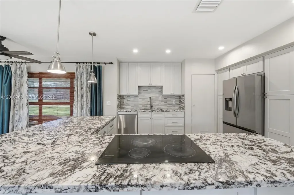 109 S 57th Avenue Hollywood FL 33023