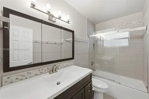 109 S 57th Avenue Hollywood FL 33023
