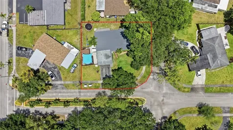 109 S 57th Avenue Hollywood FL 33023