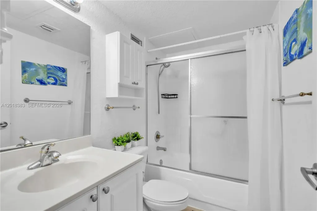 2501 S Ocean Drive Hollywood FL 33019