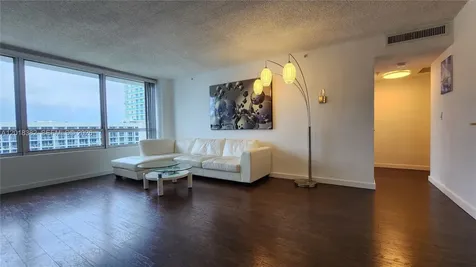 1500 Bay Road Miami Beach FL 33139