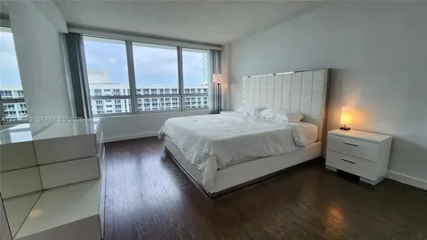 1500 Bay Road Miami Beach FL 33139
