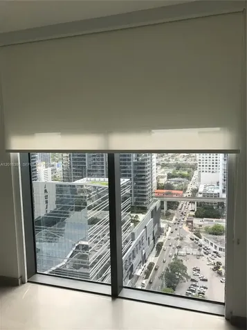 68 SE 6 Miami FL 33131