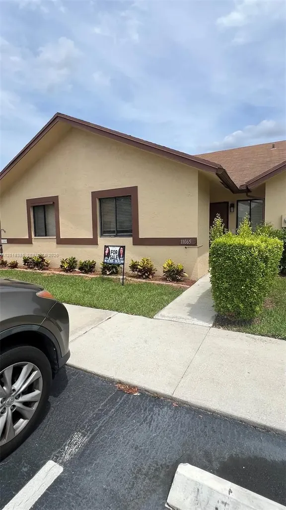 11065 NW 38th Place Sunrise FL 33351