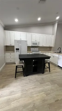 11065 NW 38th Place Sunrise FL 33351