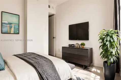 5600 Collins Avenue Miami Beach FL 33140