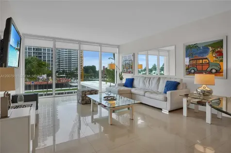 10275 Collins Avenue Bal Harbour FL 33154