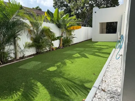 2272 SW 13th Street Miami FL 33145
