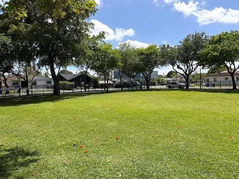 2272 SW 13th Street Miami FL 33145