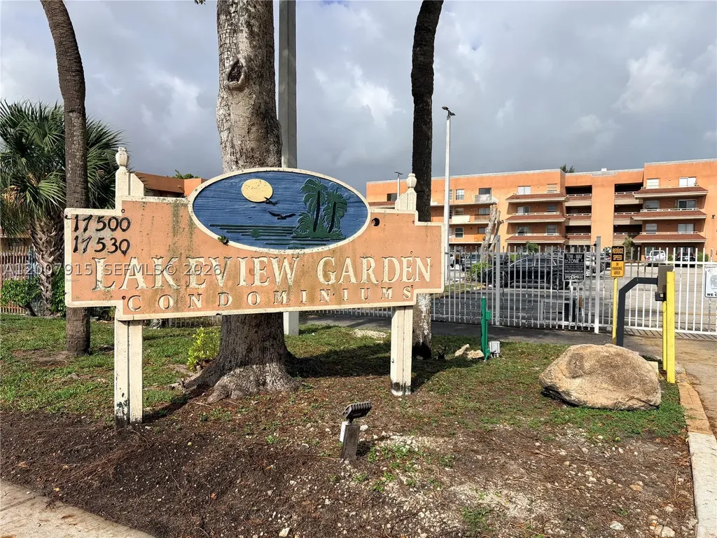 17600 NW 68th Avenue Hialeah FL 33015