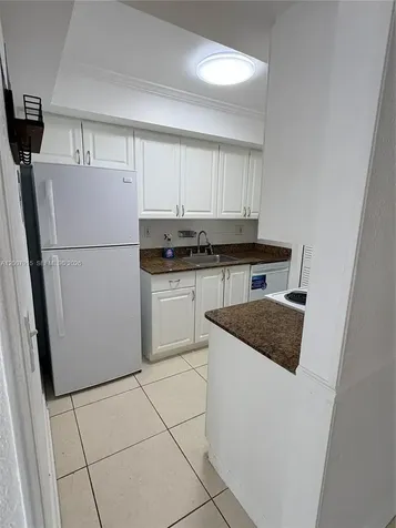 17600 NW 68th Avenue Hialeah FL 33015
