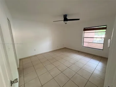 17600 NW 68th Avenue Hialeah FL 33015