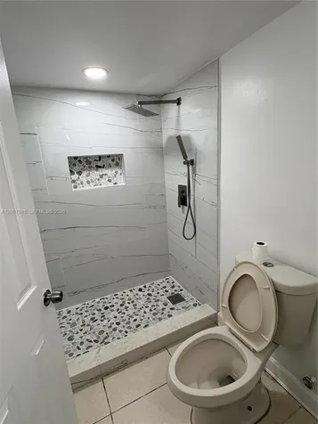 17600 NW 68th Avenue Hialeah FL 33015
