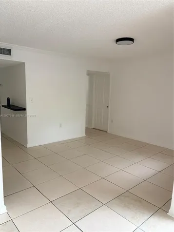 17600 NW 68th Avenue Hialeah FL 33015