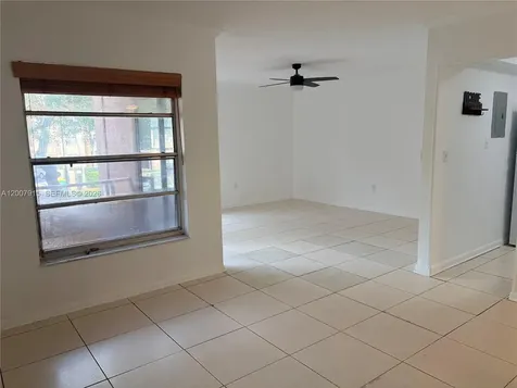 17600 NW 68th Avenue Hialeah FL 33015