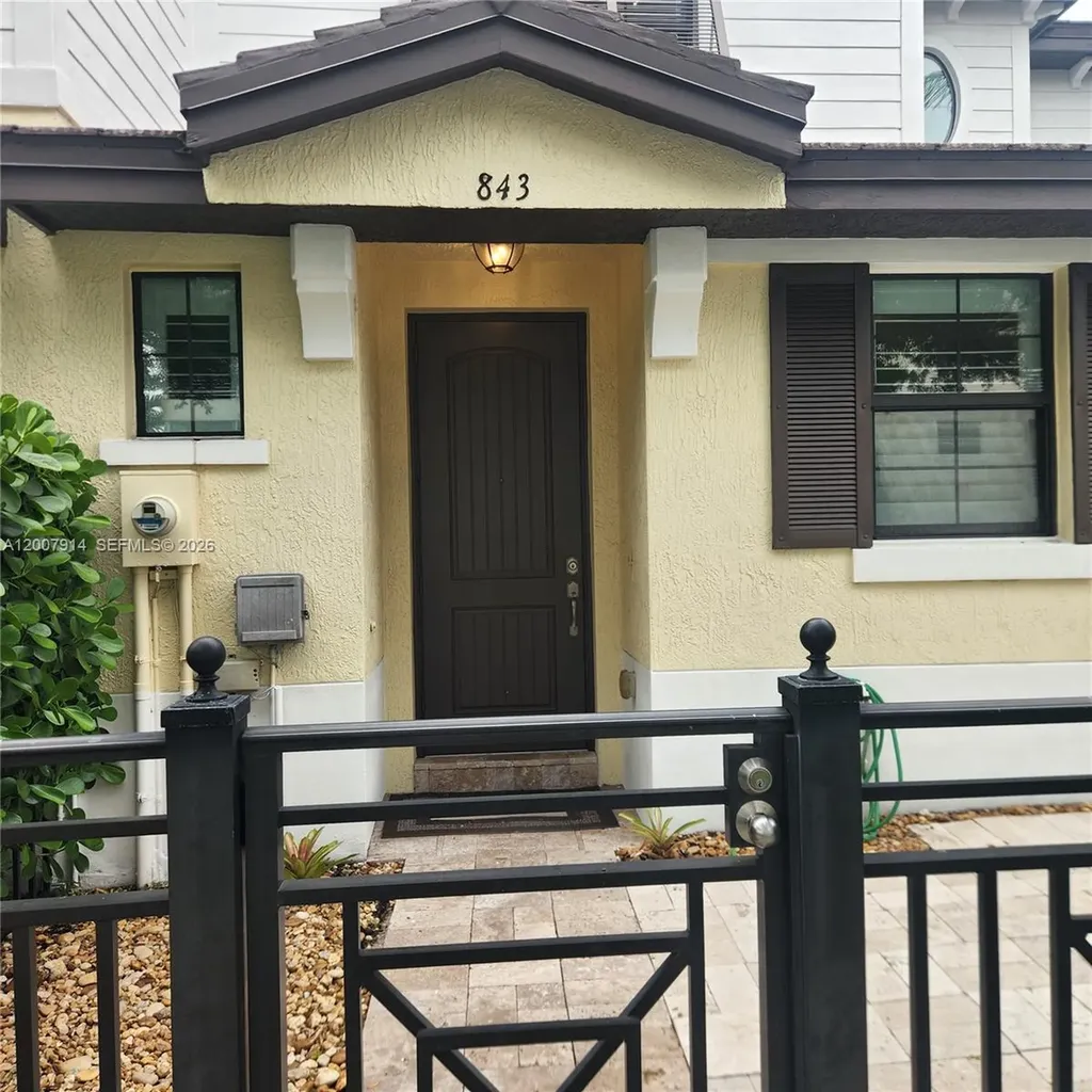 843 S Ocean Boulevard Pompano Beach FL 33062