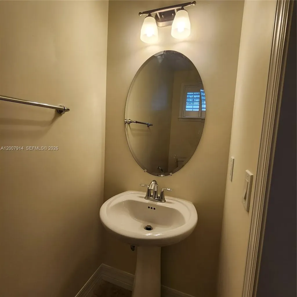 843 S Ocean Boulevard Pompano Beach FL 33062