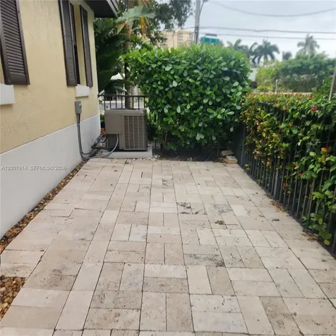 843 S Ocean Boulevard Pompano Beach FL 33062