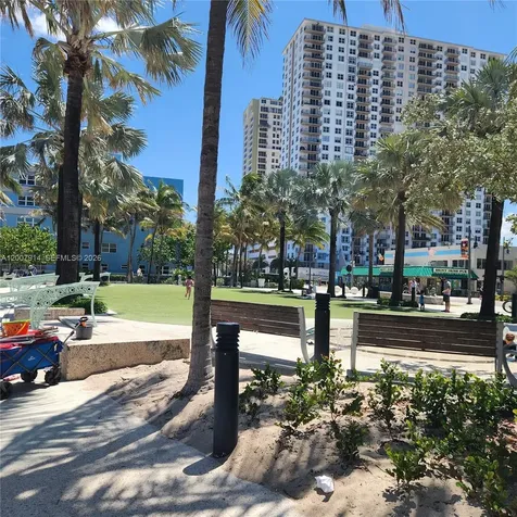 843 S Ocean Boulevard Pompano Beach FL 33062
