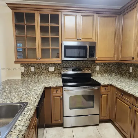 843 S Ocean Boulevard Pompano Beach FL 33062