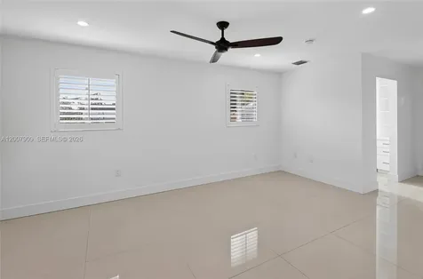 4865 SW 94th Avenue Miami FL 33165