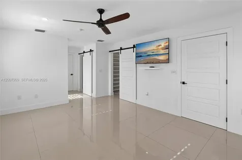 4865 SW 94th Avenue Miami FL 33165