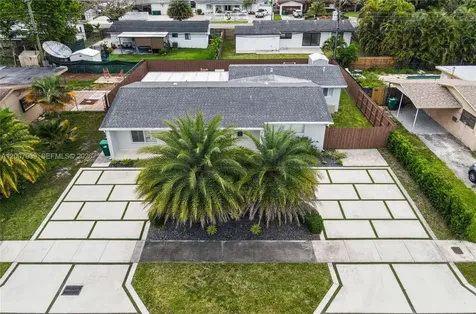 4865 SW 94th Avenue Miami FL 33165