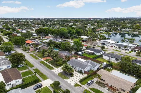 4865 SW 94th Avenue Miami FL 33165