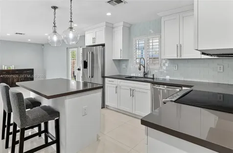 4865 SW 94th Avenue Miami FL 33165