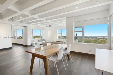 5255 Collins Avenue Miami Beach FL 33140