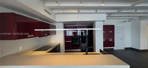 5255 Collins Avenue Miami Beach FL 33140