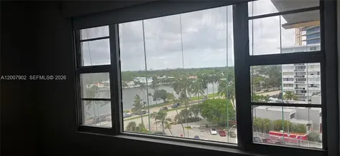 5255 Collins Avenue Miami Beach FL 33140