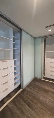 5255 Collins Avenue Miami Beach FL 33140