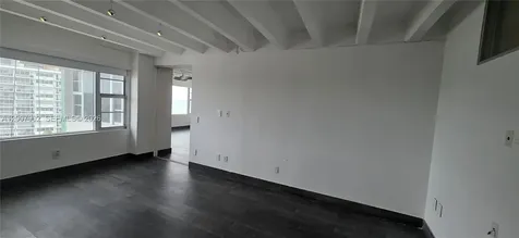 5255 Collins Avenue Miami Beach FL 33140
