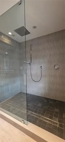 5255 Collins Avenue Miami Beach FL 33140