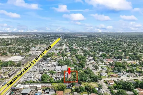 2540 NW 90th Street Miami FL 33147