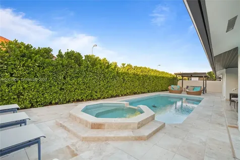 14005 SW 17th Terrace Miami FL 33175