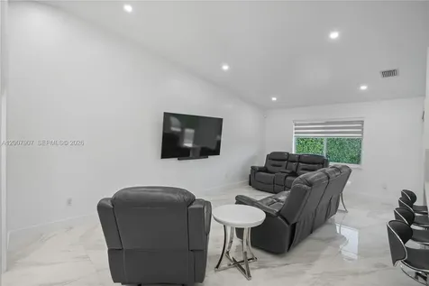14005 SW 17th Terrace Miami FL 33175