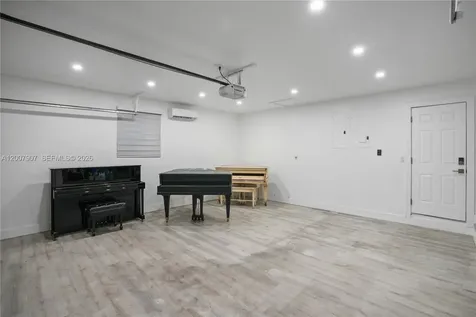 14005 SW 17th Terrace Miami FL 33175
