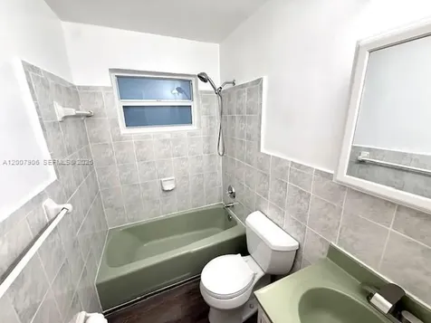 1945 NW 29th Street Miami FL 33142