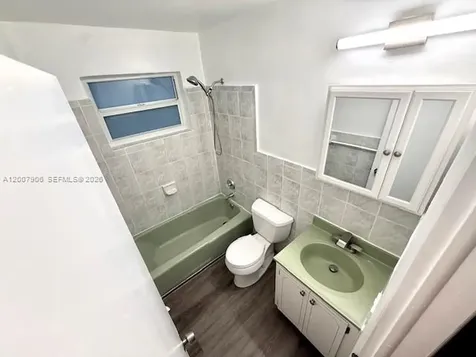 1945 NW 29th Street Miami FL 33142