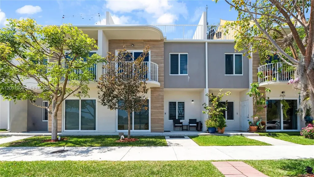25664 SW 143rd Path Homestead FL 33032