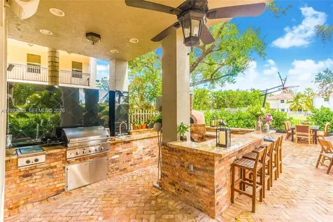 19471 NE 14th Court Miami FL 33179