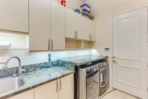 19471 NE 14th Court Miami FL 33179