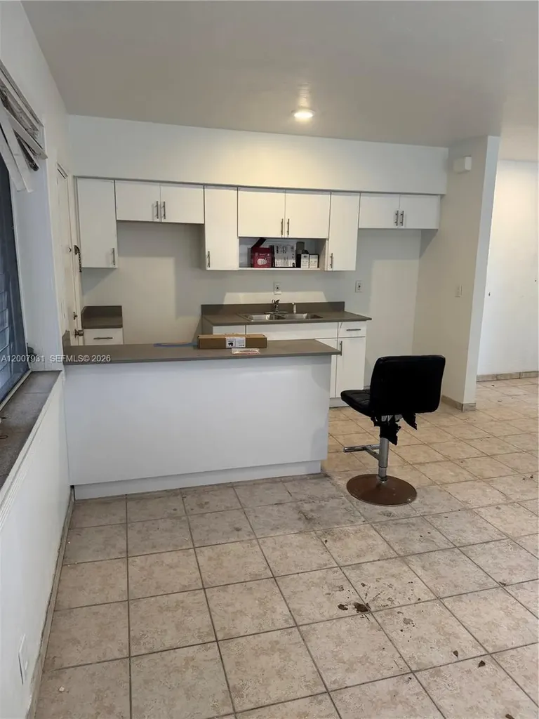 7300 Harding Avenue Miami Beach FL 33141