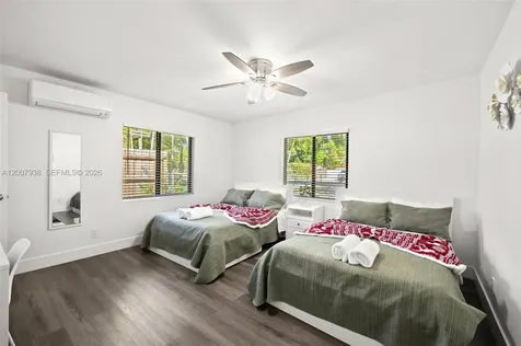 13840 NW 5th Court North Miami FL 33168