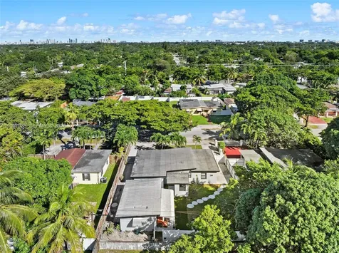 13840 NW 5th Court North Miami FL 33168