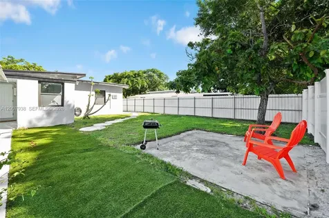 13840 NW 5th Court North Miami FL 33168